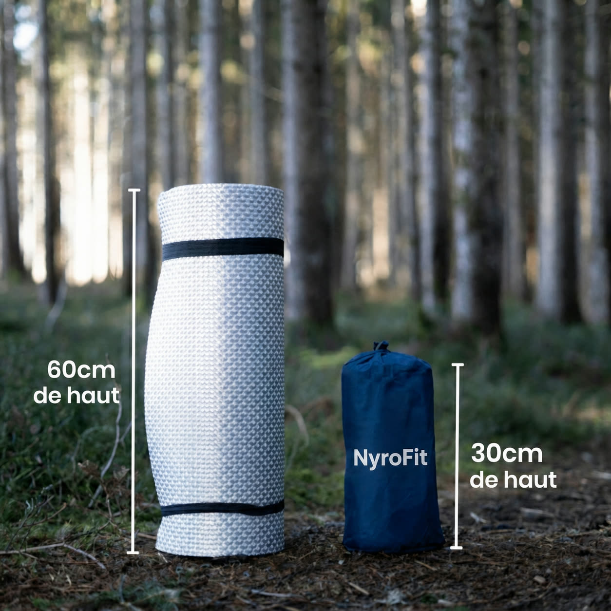 Sac de rangement NyroCamp de 30 cm à côté d'un tapis de sol classique de 60 cm