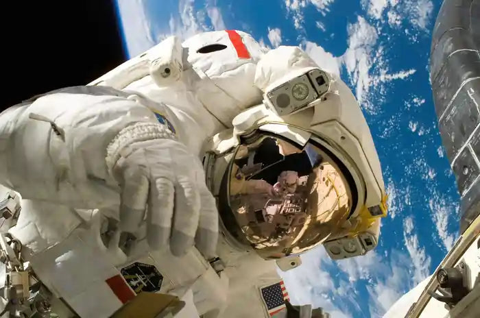 ASTRONAUTES NASA